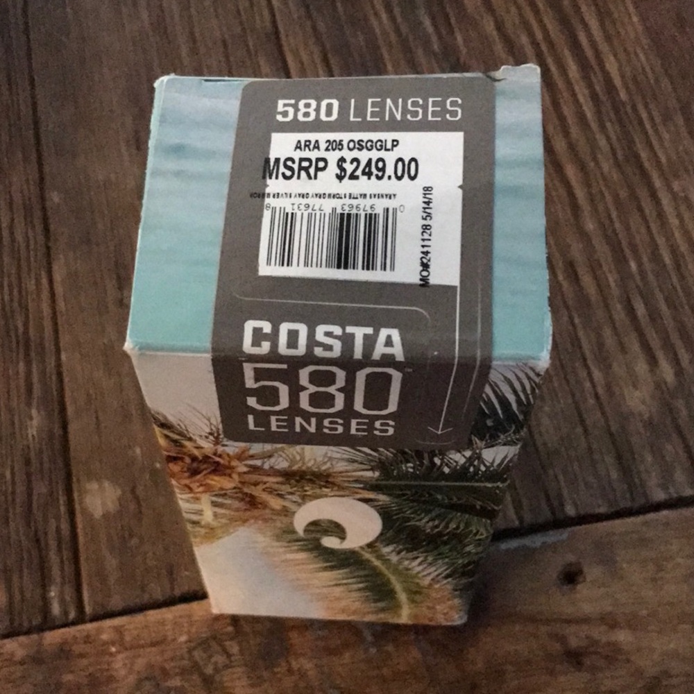 Costa Del Mar Sunglasses - Picture 2 of 5